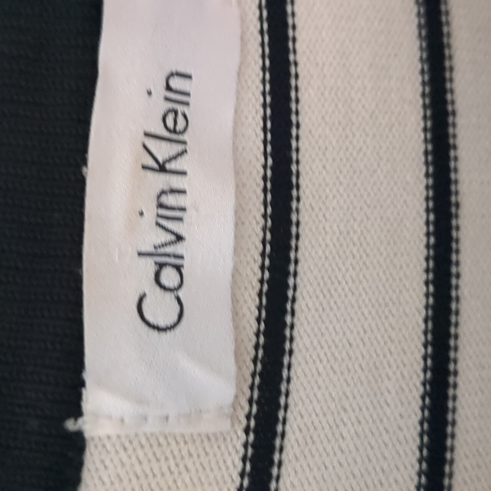 Calvin Klein - Picture 6 of 6